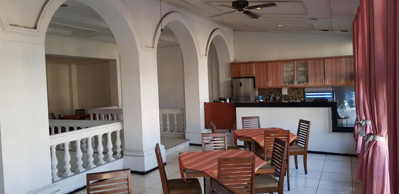 Hotel Dequr Jakarta Kota Εξωτερικό φωτογραφία